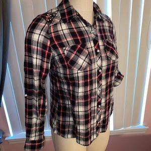 Woman’s long sleeve button down